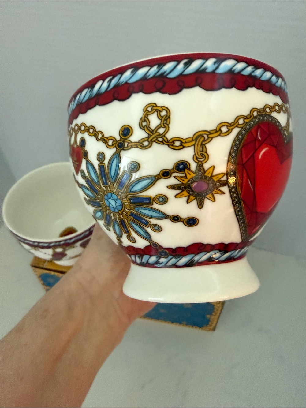 Brighton White Ceramic Mugs with Multicolored Jeweled Chain/ Love Motif - Picture 9 of 10